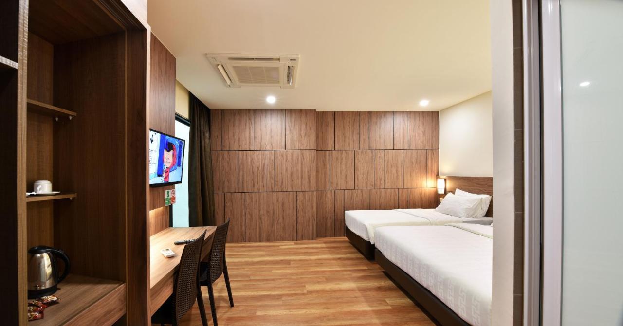 Yangtze Hotel 长江酒店 Τζόχορ Μπάχρου Εξωτερικό φωτογραφία