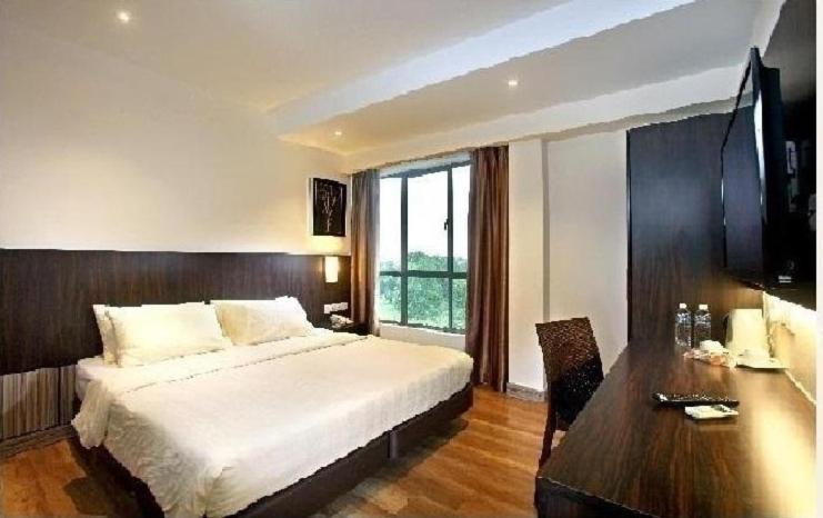 Yangtze Hotel 长江酒店 Τζόχορ Μπάχρου Εξωτερικό φωτογραφία